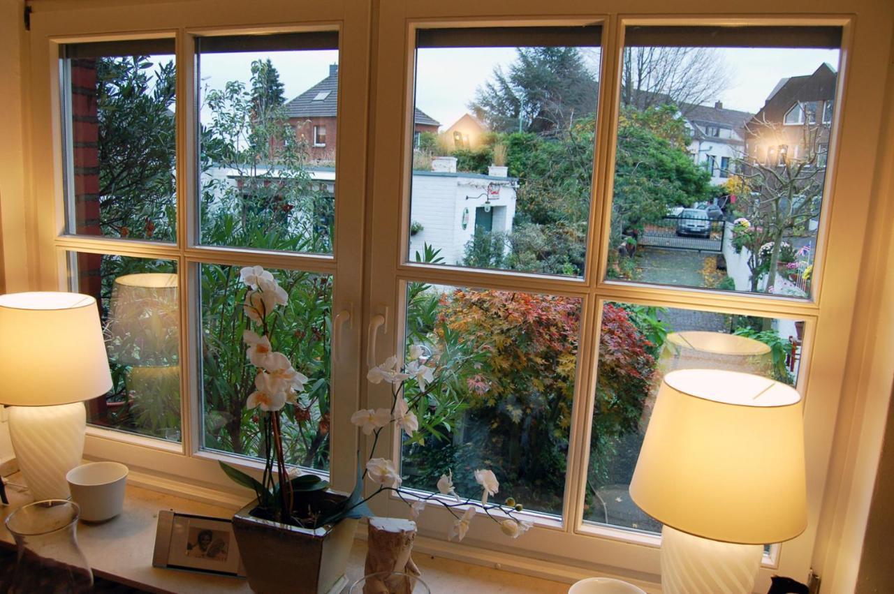 Apartment Haus Rothenstein, Ruhige Fewo, Ca. 10 Min. Zu Messe Und Flughafen Meerbusch