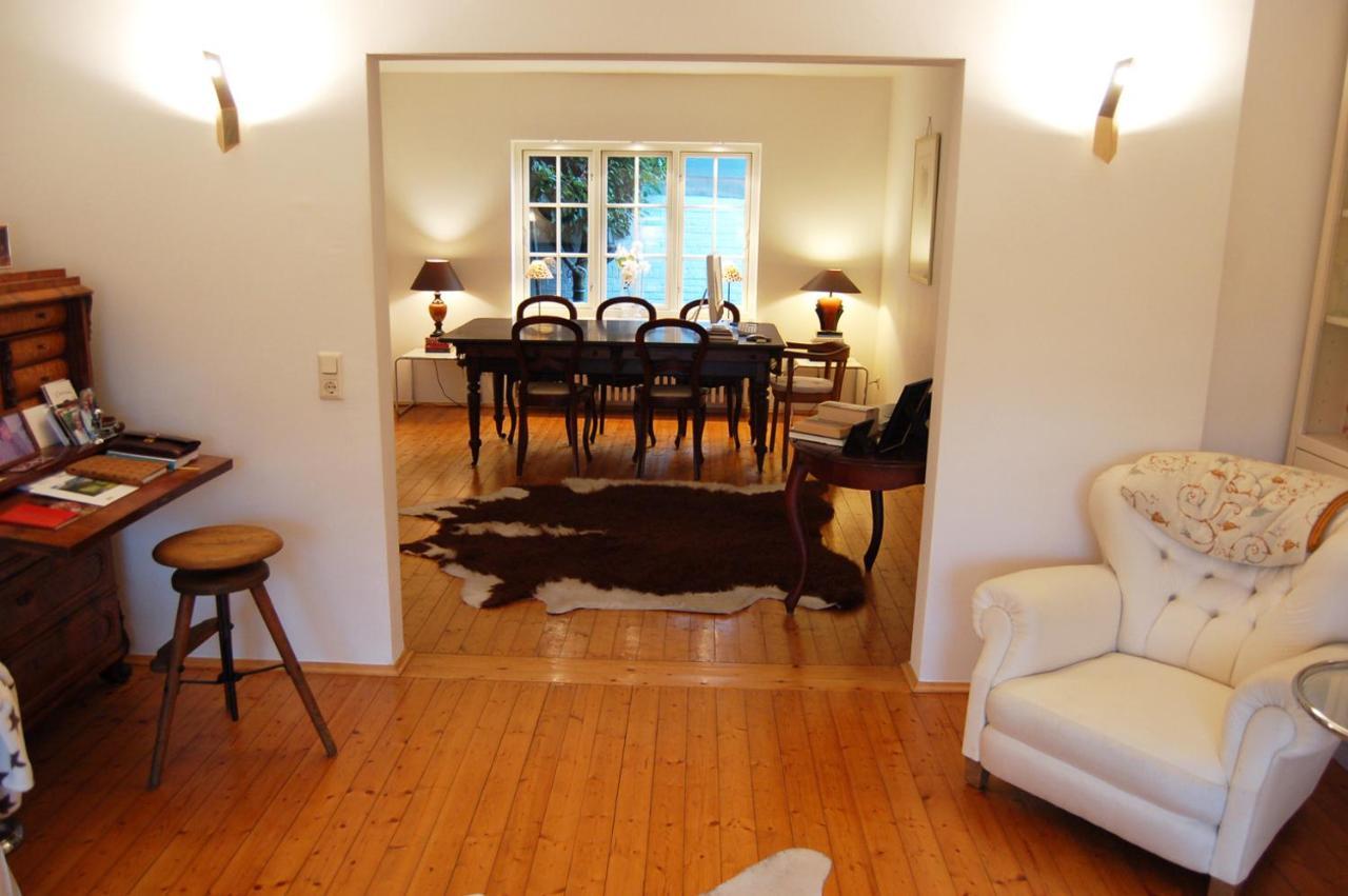 Haus Rothenstein, Ruhige Fewo, Ca. 10 Min. Zu Messe Und Flughafen Apartment Meerbusch