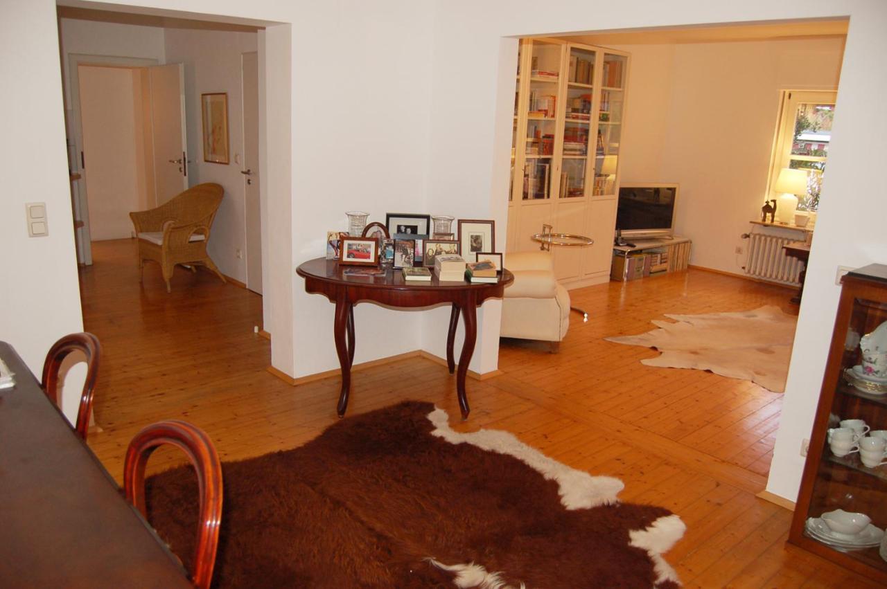 Haus Rothenstein, Ruhige Fewo, Ca. 10 Min. Zu Messe Und Flughafen Apartment Meerbusch